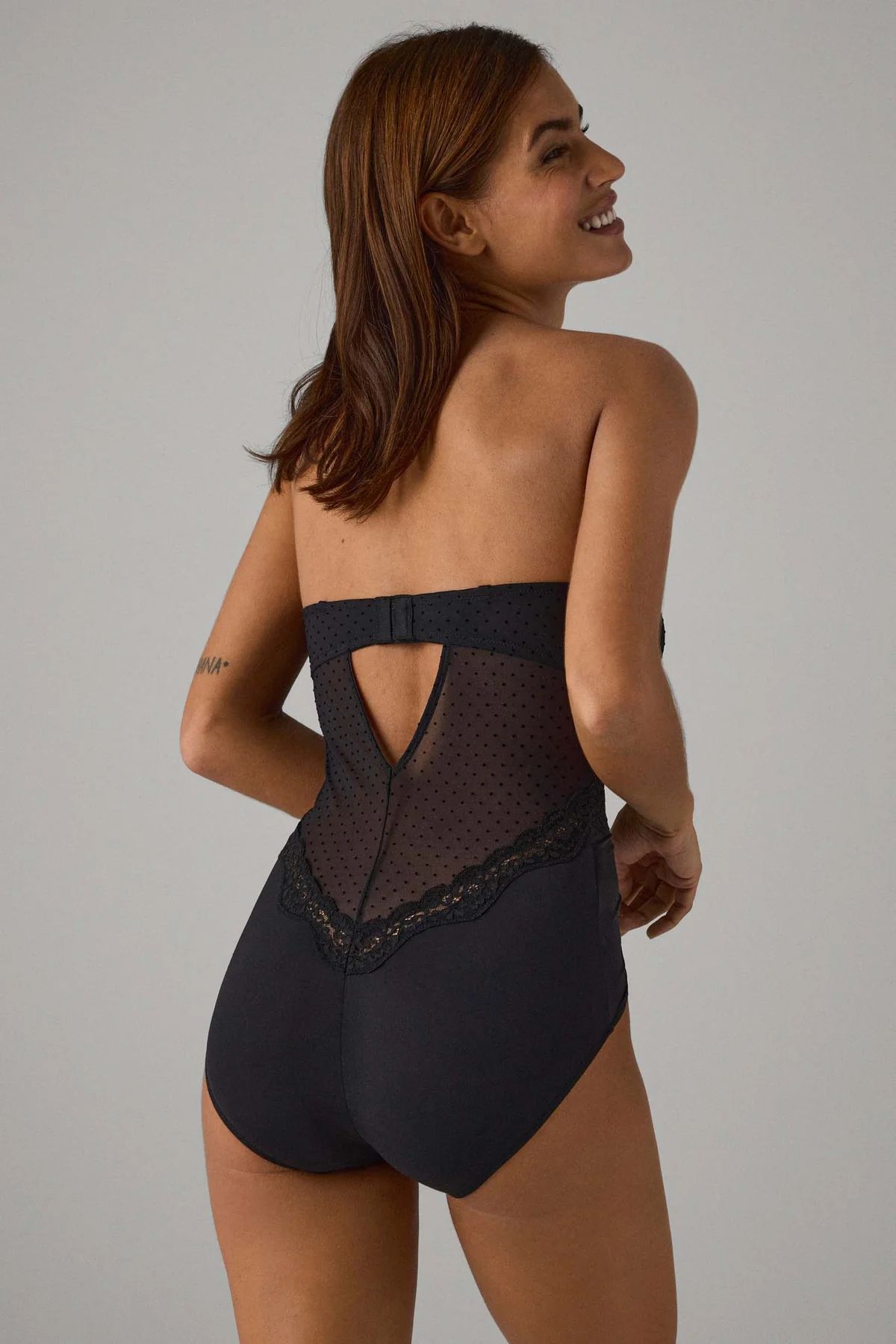 BODY 10717